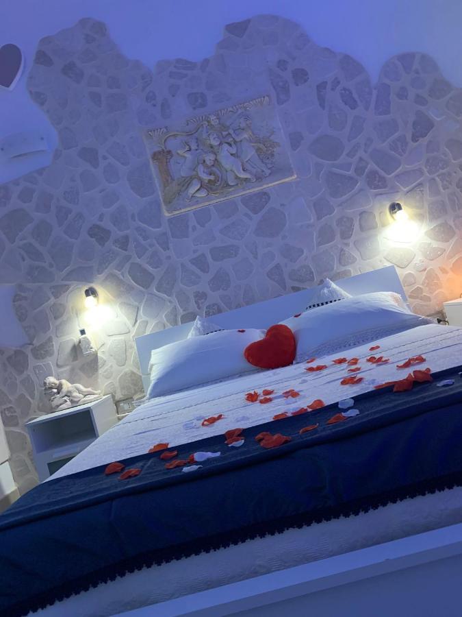 V&M Suite Con Jacuzzi 奥斯图尼 外观 照片