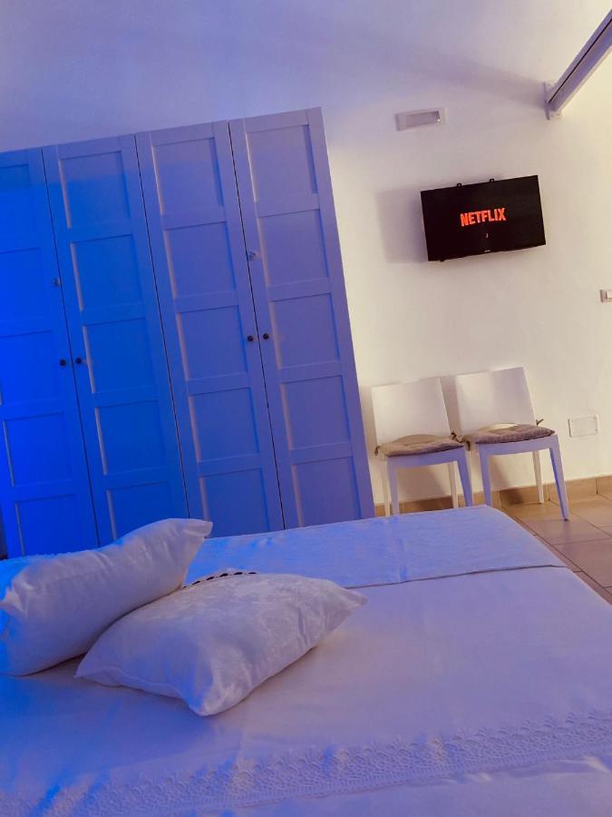 V&M Suite Con Jacuzzi 奥斯图尼 外观 照片